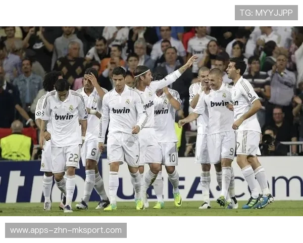 皇家马德里快速连动推进彻底压制对方节奏 皇家马德里快速连动推进彻底压制对方节奏