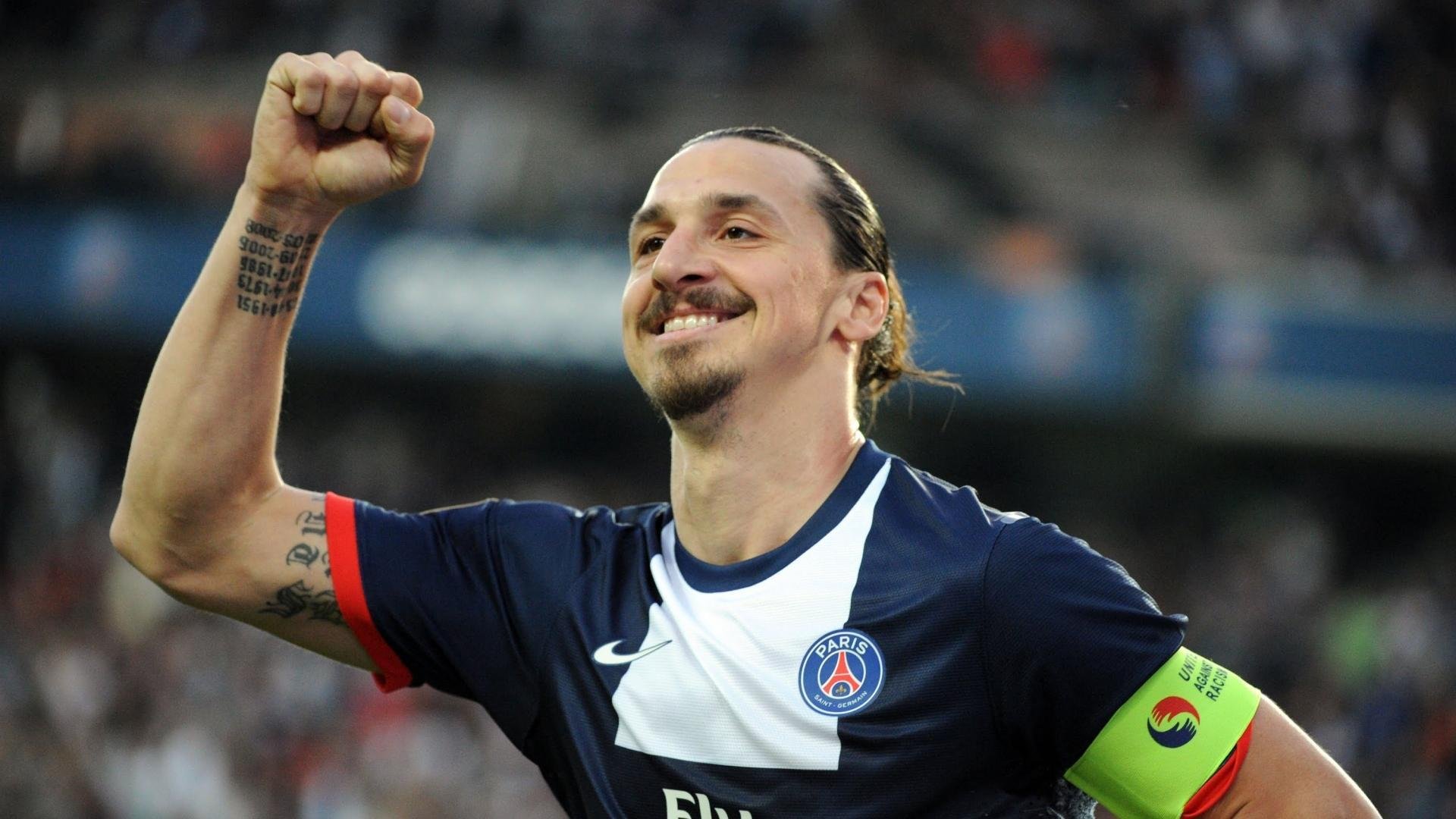 欧洲杯战术多变：变化变化，让你眼花缭乱！，欧洲杯战场